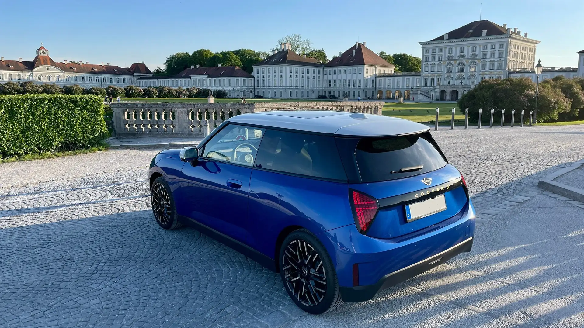 MINI Cooper SE Favoured Trim - XL Paket - inkl. EuroPlus Garantie Blau - 2