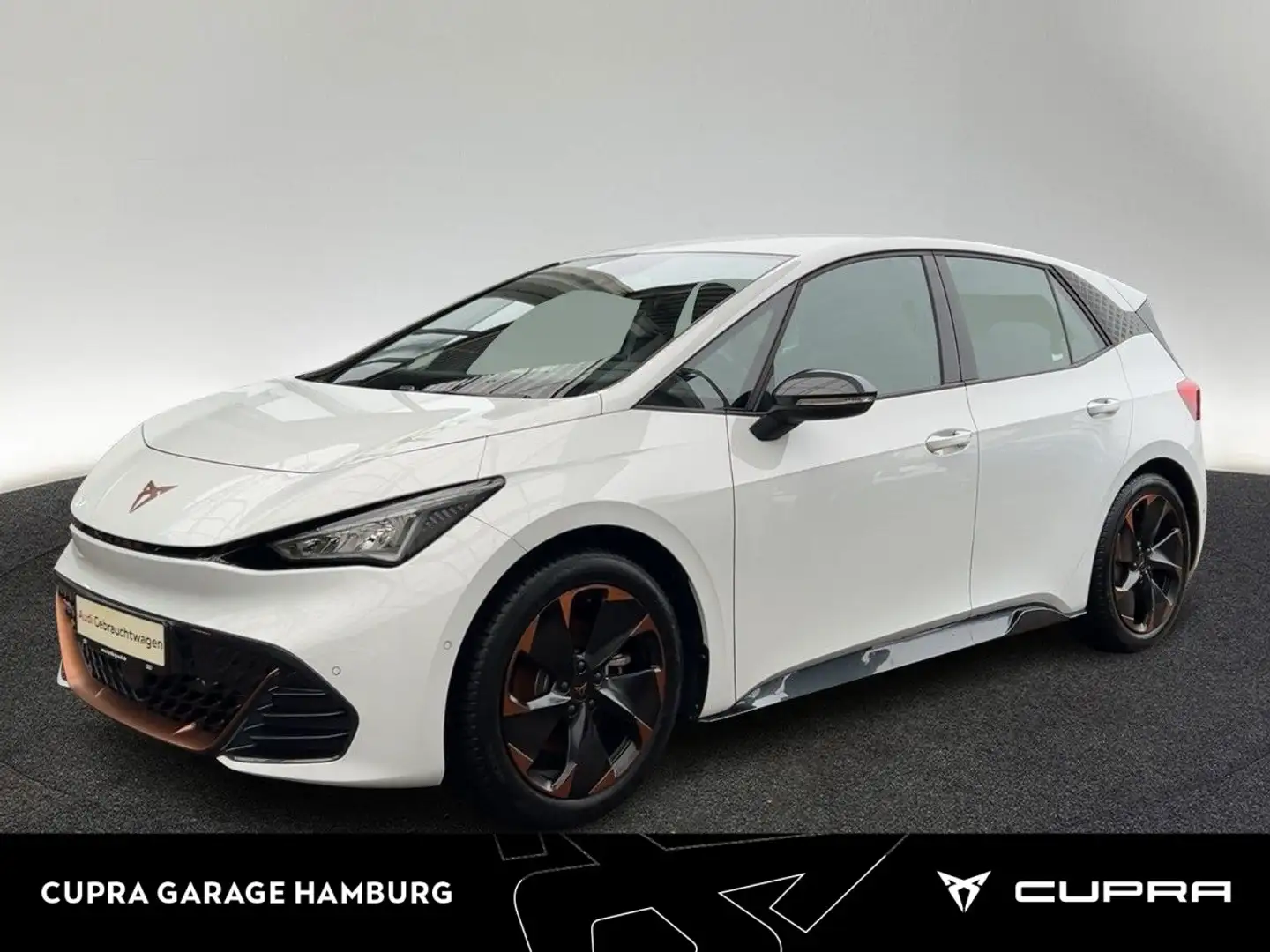 CUPRA Born 150kW Waermepumpe Navi Sitzhzg Kamera Weiß - 1