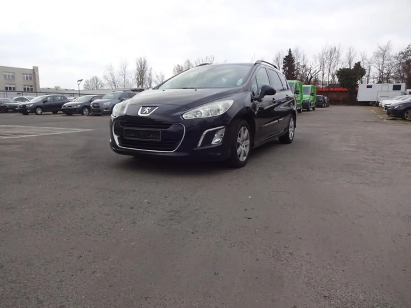 Peugeot 308 SW Active Schwarz - 1