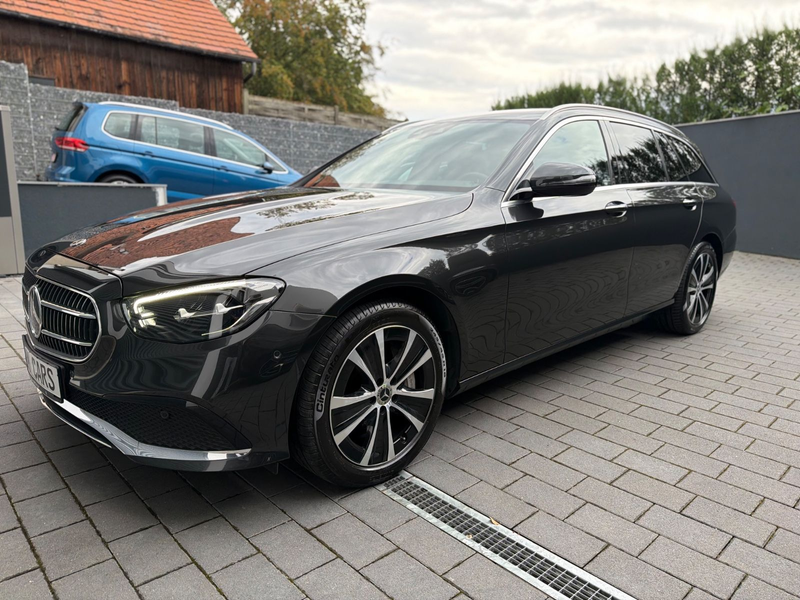 Mercedes-Benz E 300 de/EXCLUSIVE/BURMESTER/DISTRONIC/AHK/KAMER — photo 10
