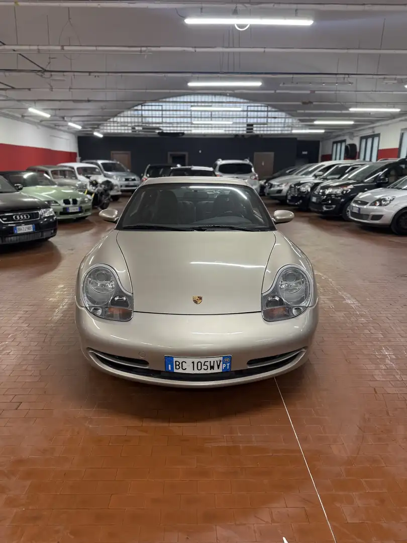 Porsche 996 Carrera 4 - 1