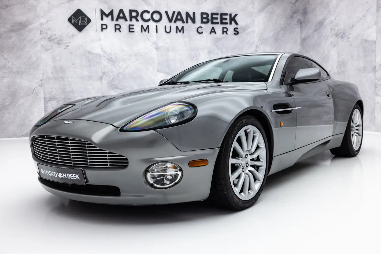 Aston Martin Vanquish V12 5.9 | Technisch 100% | Unieke staat Szürke - 1