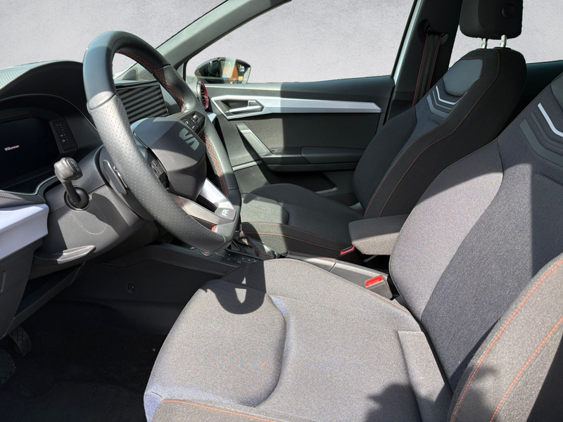 SEAT Ibiza FR Pro Black Edition 1.5TSI DSG — photo 8
