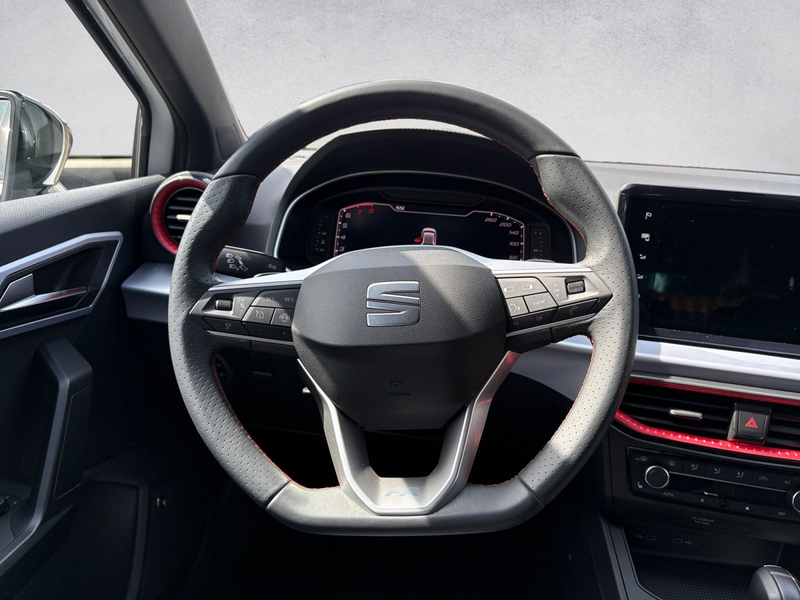 SEAT Ibiza FR Pro Black Edition 1.5TSI DSG — photo 11