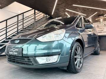 Titanium*7Sitzer*SHZ*AHK*Pickerl 09/2026*