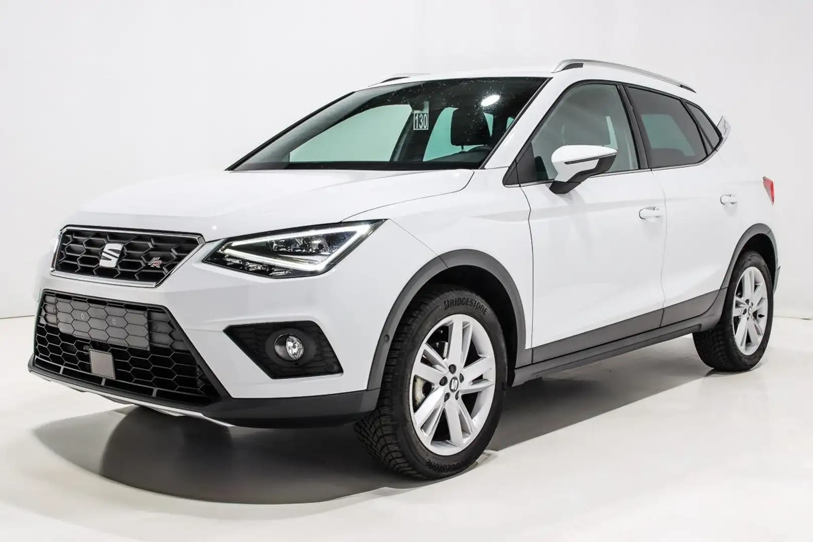 SEAT Arona Arona 1.0 TSI FR--GPS-REG DISTANCE-RAD AV-AR Wit - 2