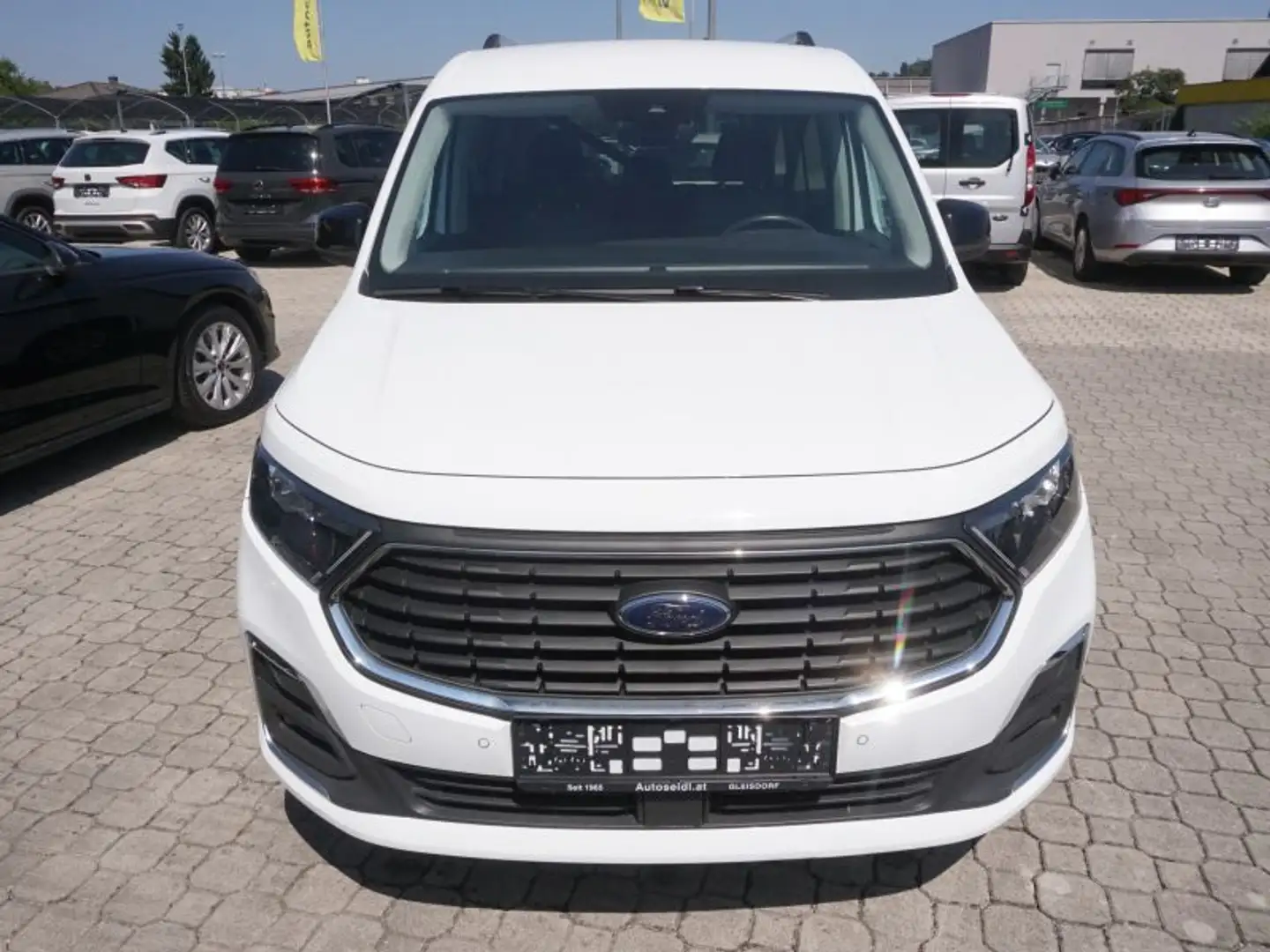Ford Tourneo Connect 2,0 EcoBlue L1 Titanium *SITZHZG+16"ALU* Weiß - 2