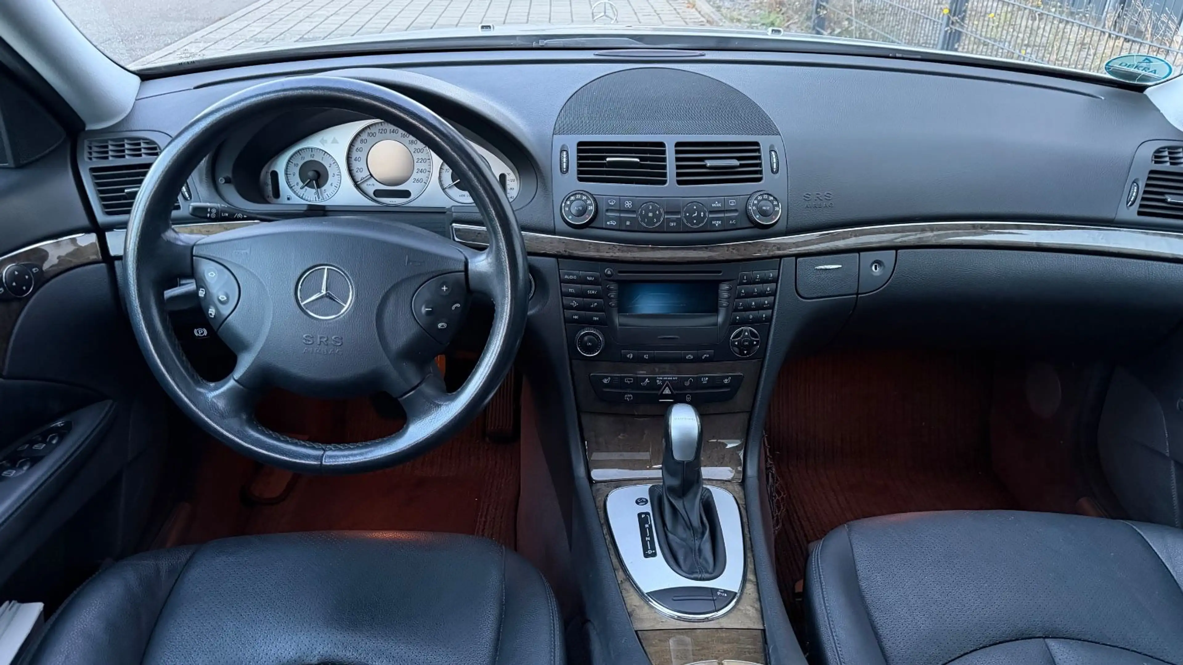 Mercedes-Benz E 280 CDI AUTOMATIK AVANTGARDE TÜV,NAVI,LEDER — photo 7