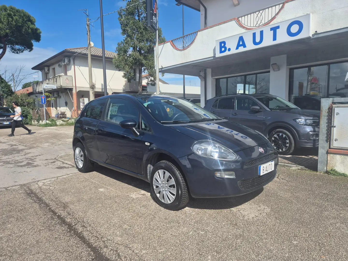 Fiat Punto 3p 1.4 natural power Street (easy) 70cv Blauw - 1