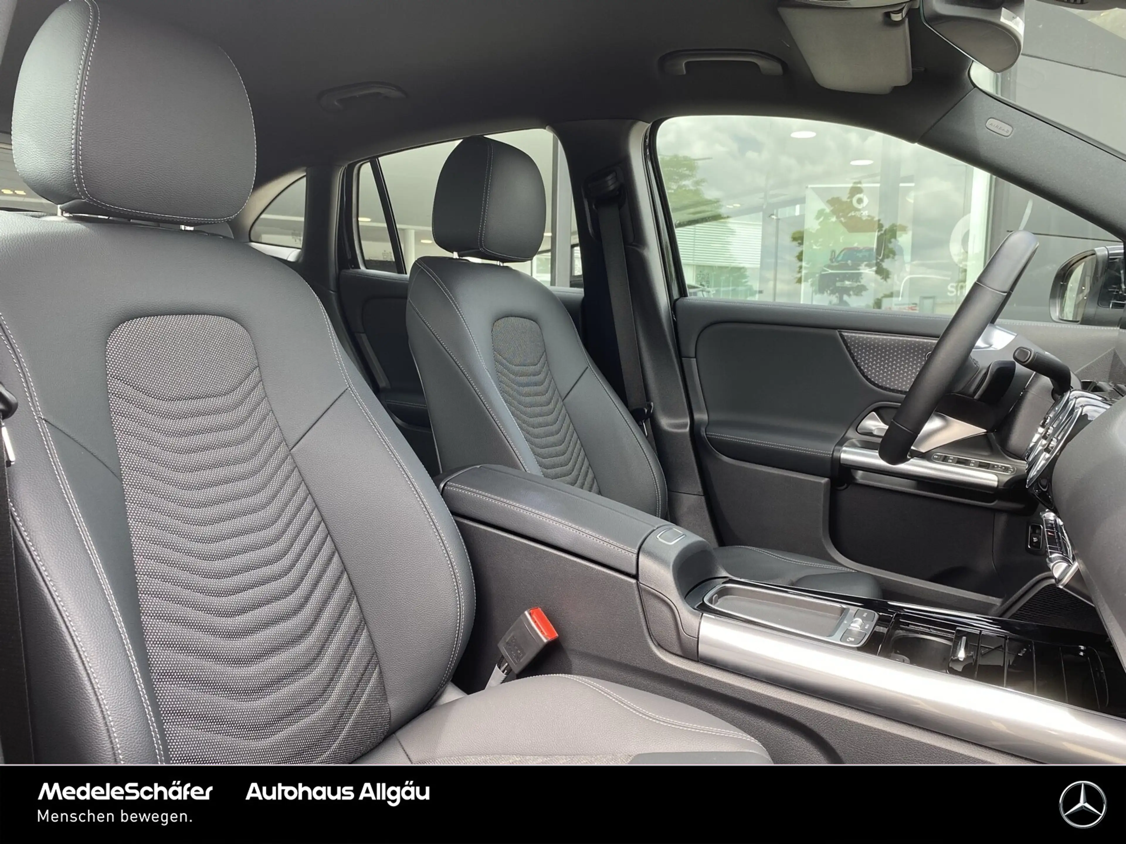 Mercedes-Benz EQA 250 EQA 250+ Progressive 18" Vorr.-Distronic LED Park — photo 15
