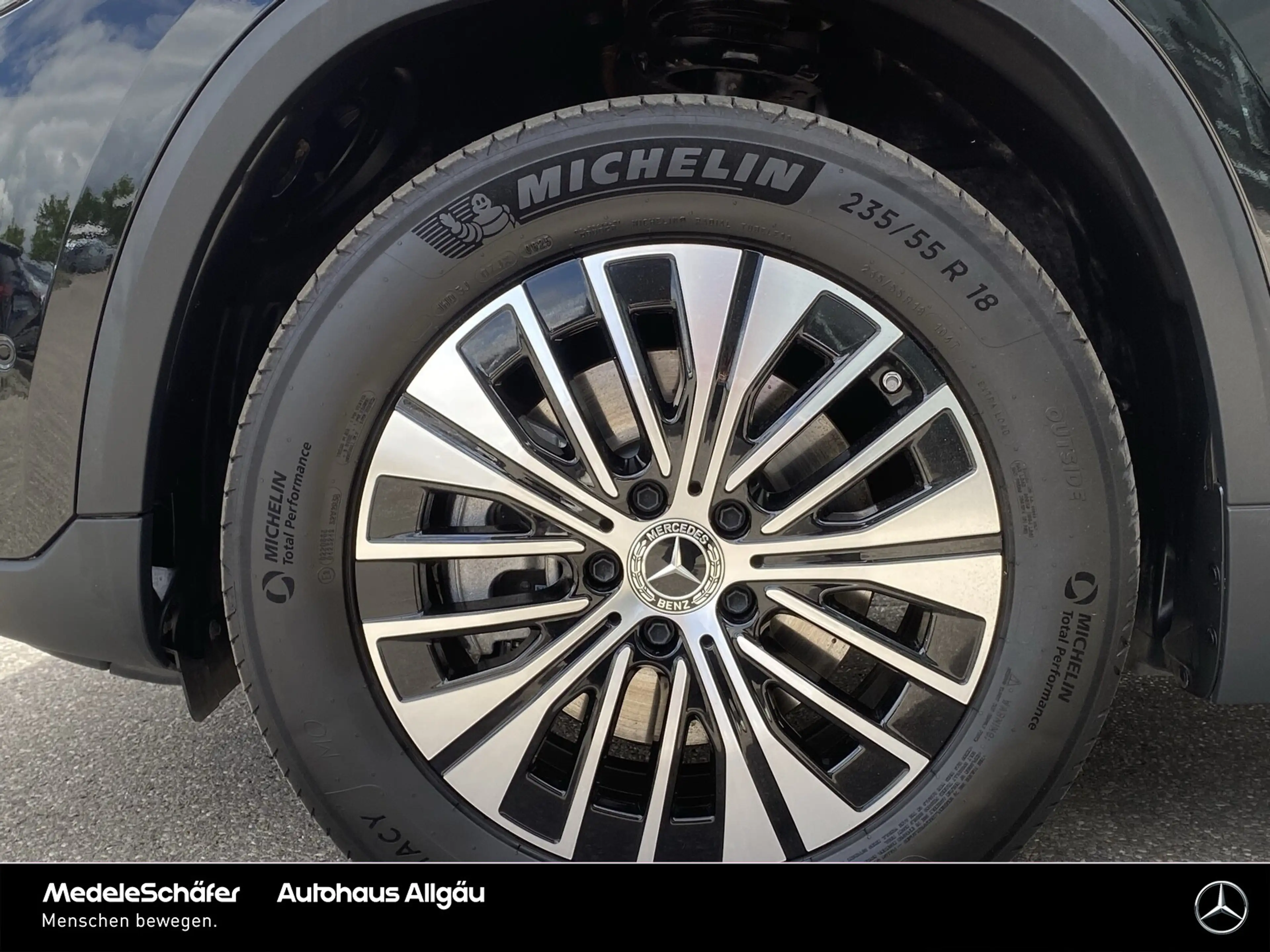 Mercedes-Benz EQA 250 EQA 250+ Progressive 18" Vorr.-Distronic LED Park — photo 9