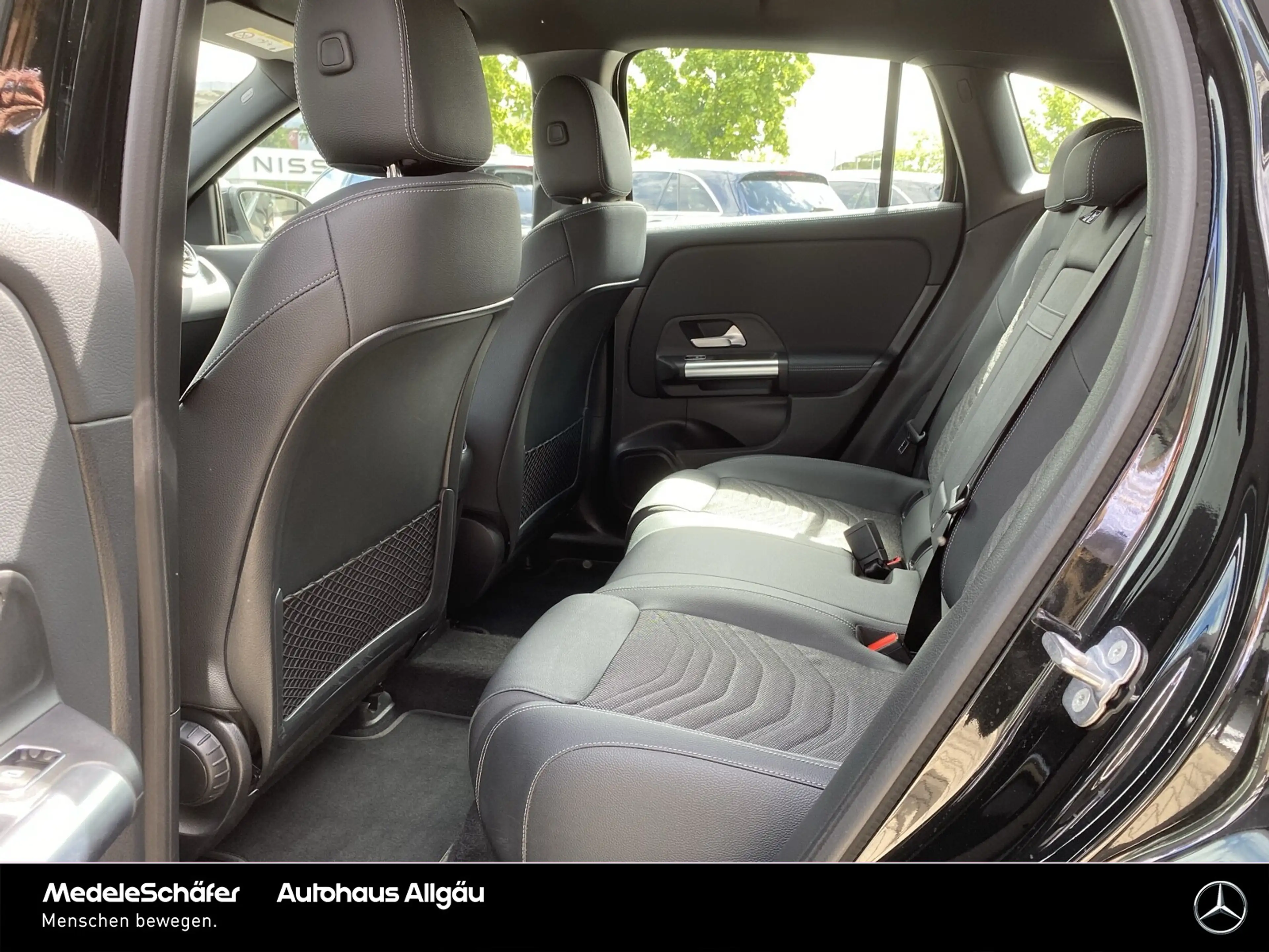 Mercedes-Benz EQA 250 EQA 250+ Progressive 18" Vorr.-Distronic LED Park — photo 11