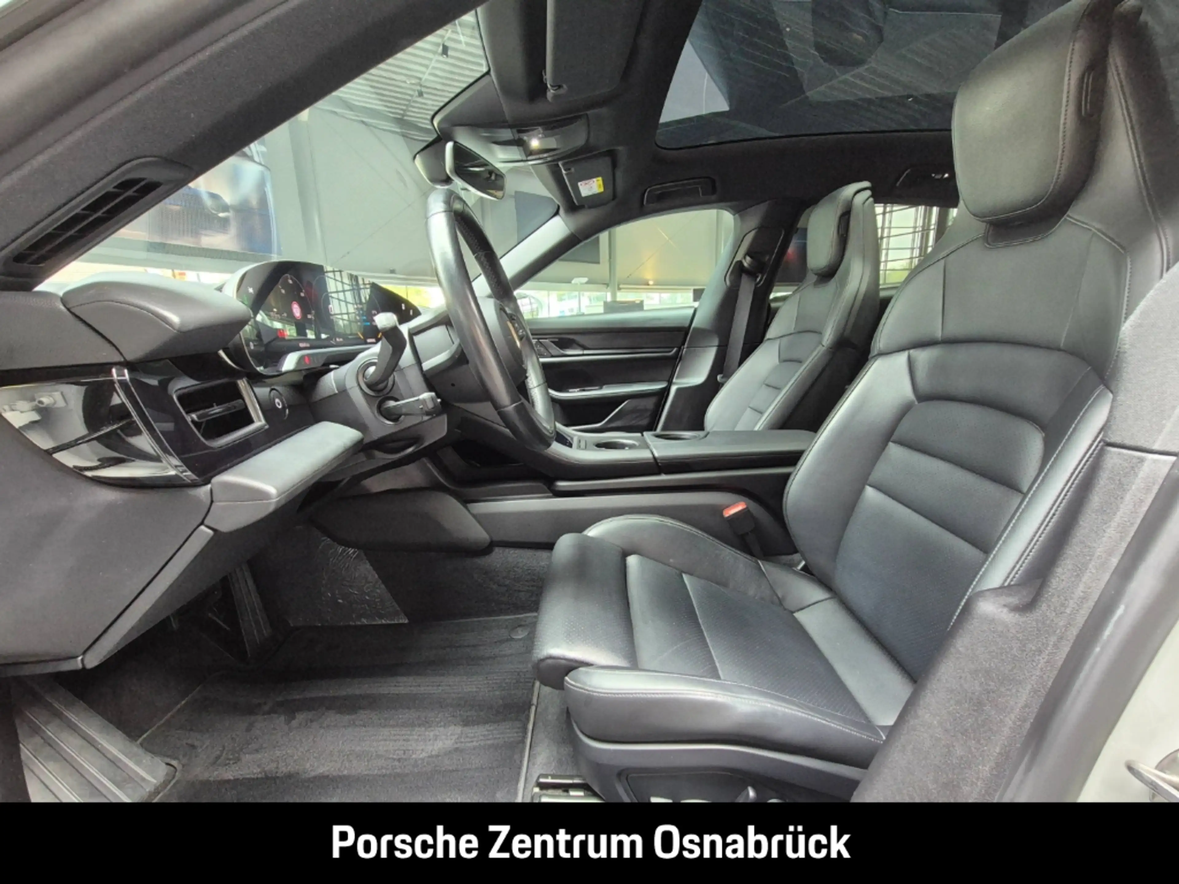 Porsche Taycan Sport Turismo — photo 15