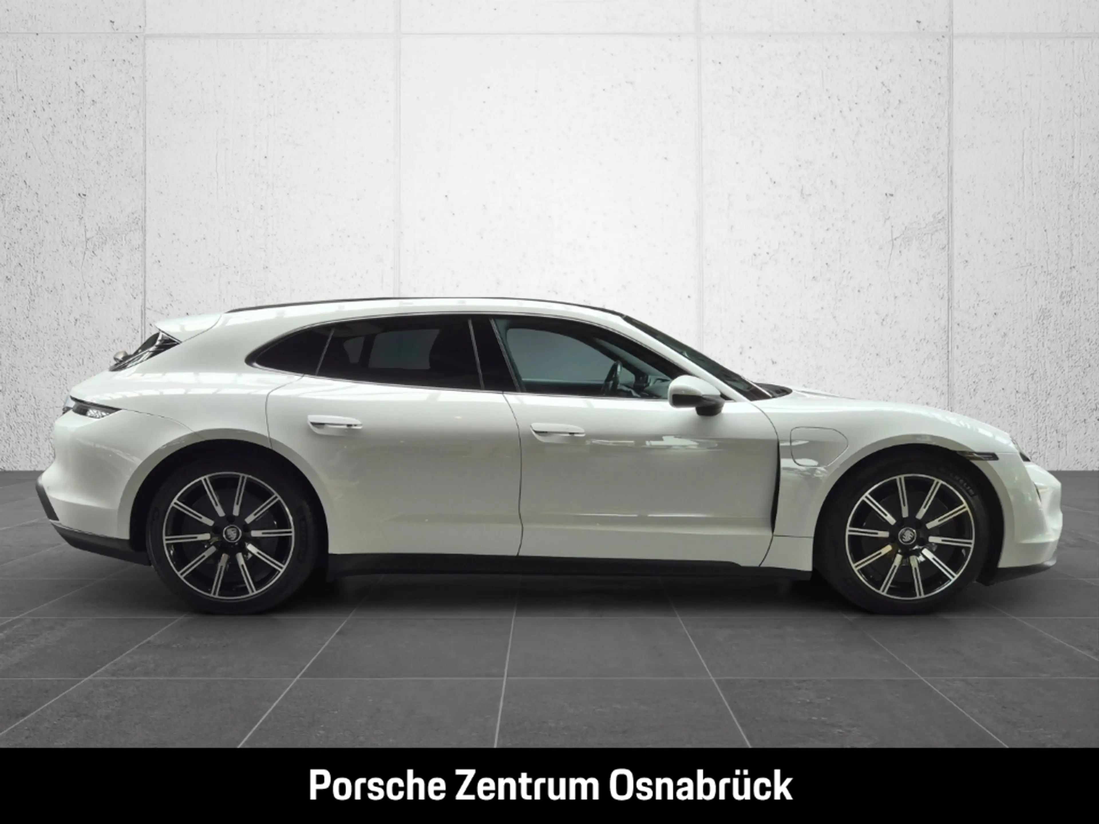 Porsche Taycan Sport Turismo — photo 8