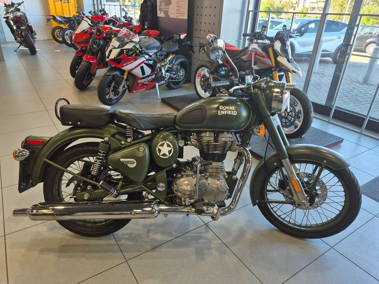 Royal Enfield Bullet 500 Classic