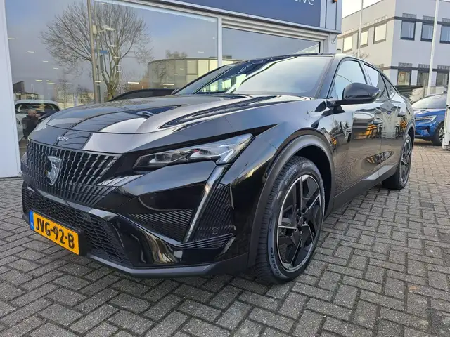 Peugeot 408 1.6 plug in hybrid 225 EAT8 GT Focal audio