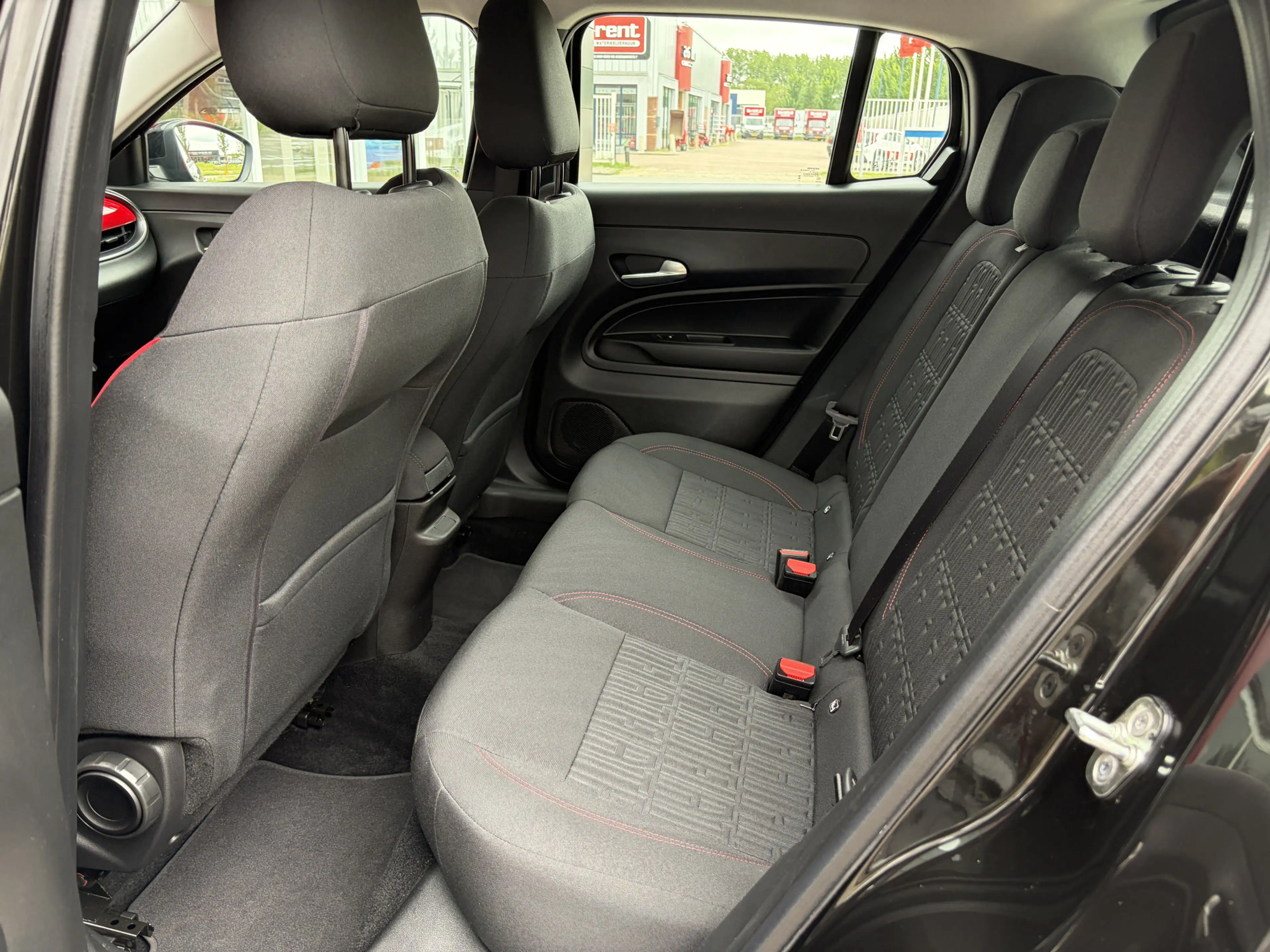Fiat 600e RED 54 kWh | Apple/Android CarPlay — photo 9