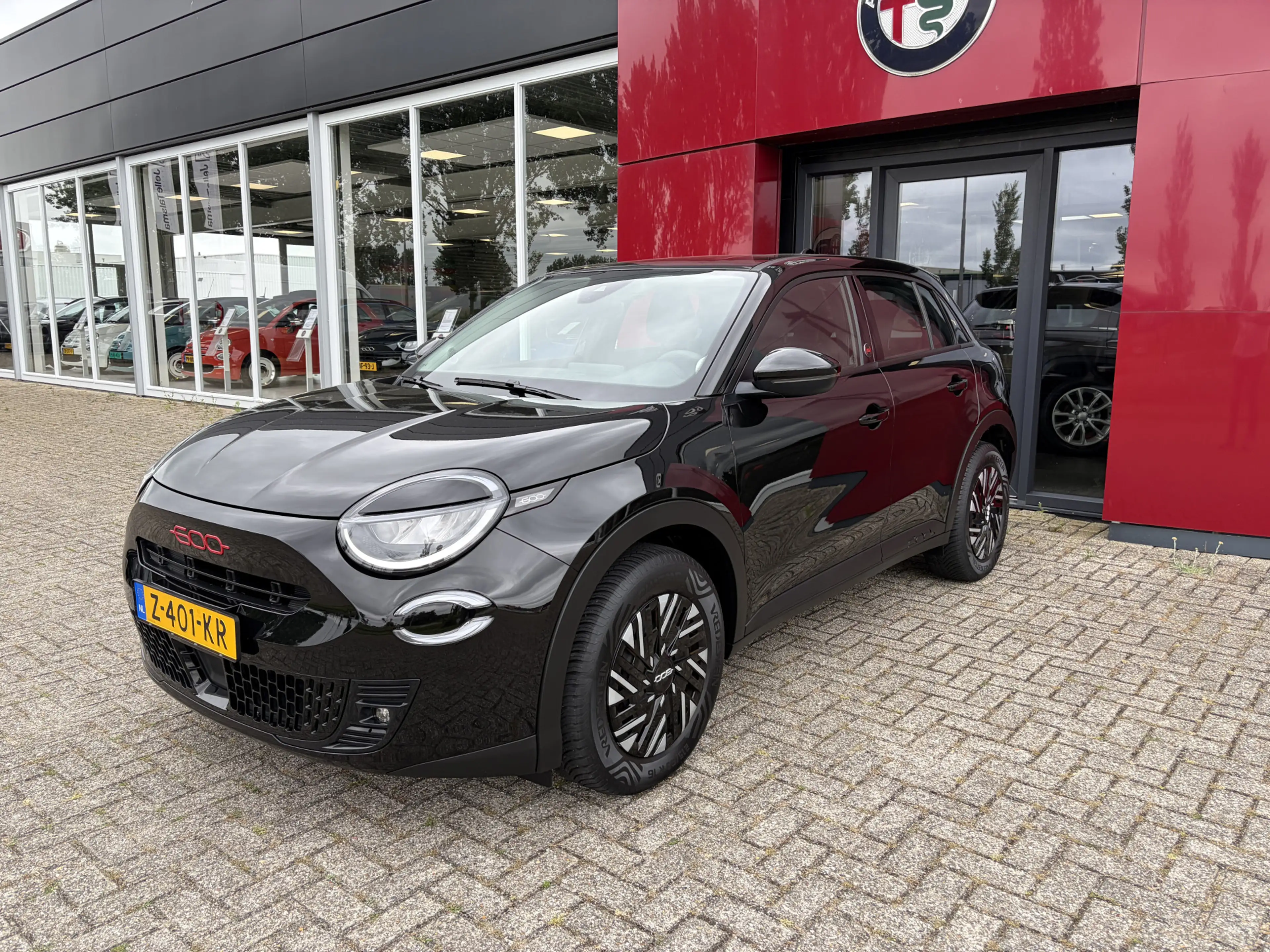 Fiat 600e RED 54 kWh | Apple/Android CarPlay — photo 5
