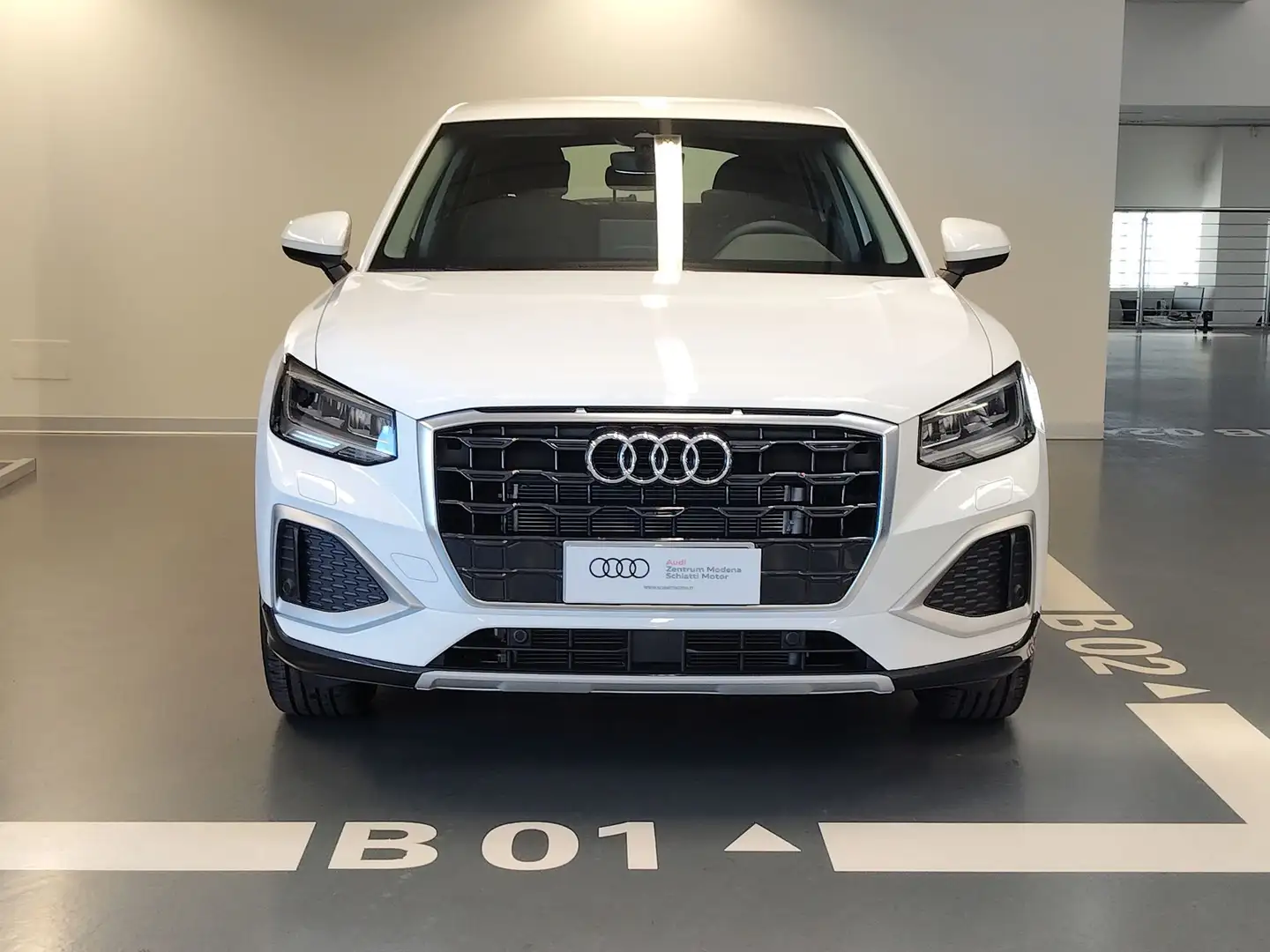 Audi Q2 30 TFSI Business Advanced Bianco - 2