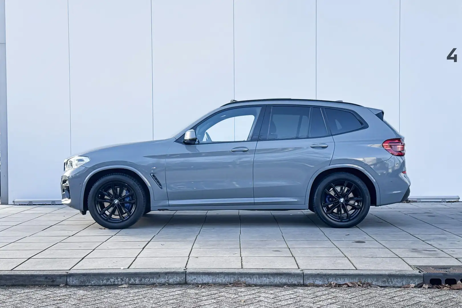 BMW X3 xDrive30i High Executive M-Sport / Panorama Dak / Weiß - 2
