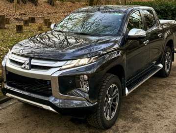 2.3 DI-D 4WD-II Instyle Edit One