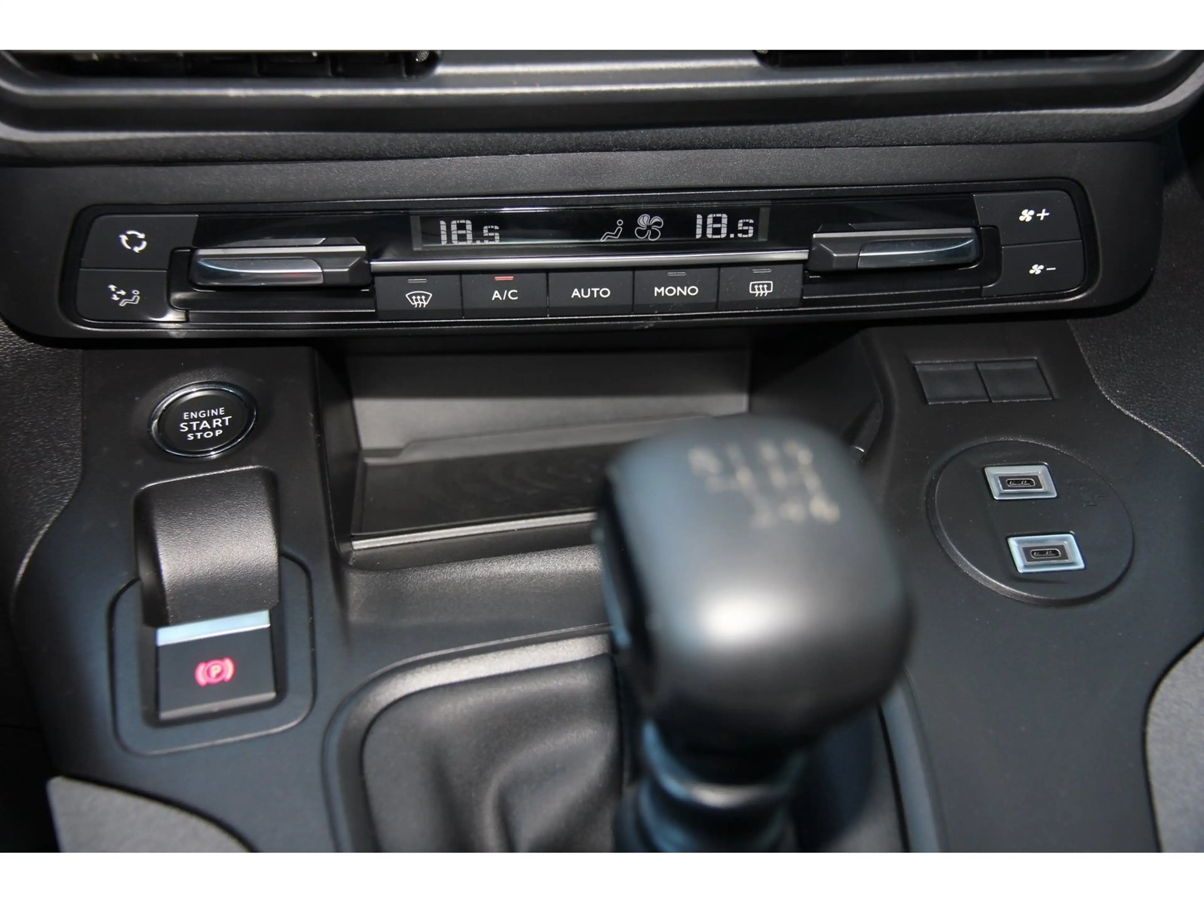 Peugeot Rifter Allure HDI 100 N1 L2 Navi AHK RFK LED Kli — photo 15