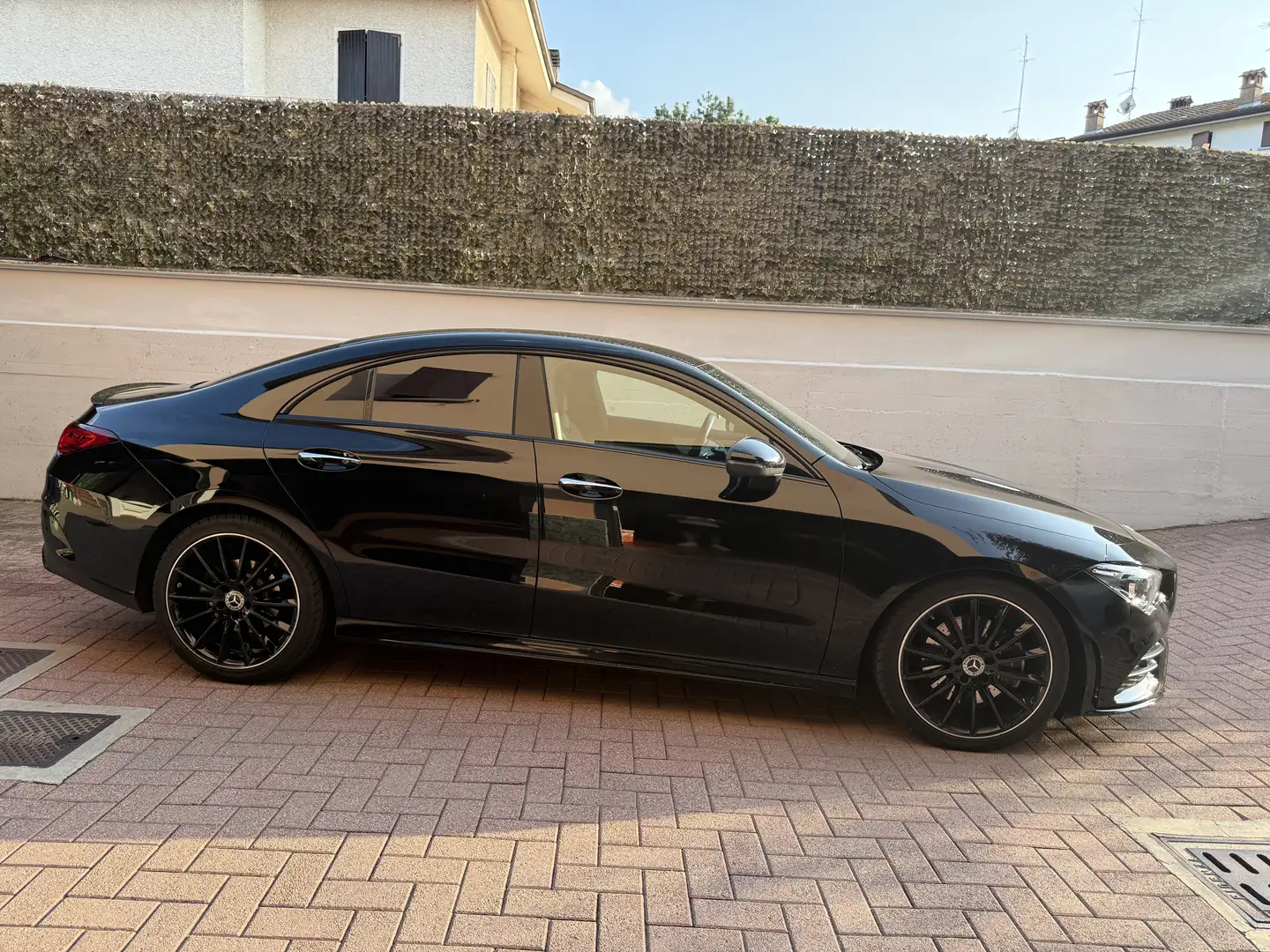 Mercedes-Benz CLA 220 Coupe d Premium auto - 2
