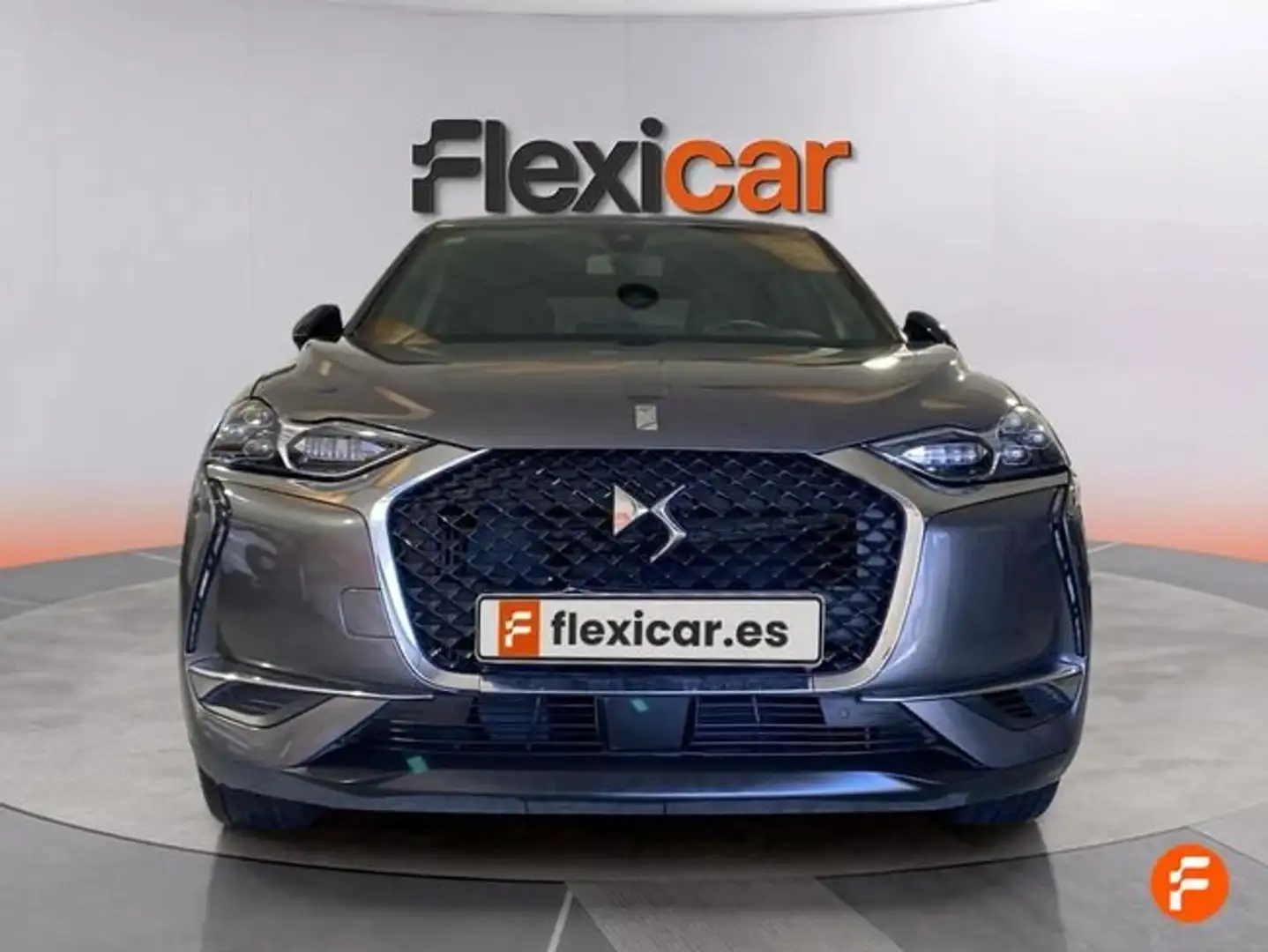 DS Automobiles DS 3 BlueHDi 73 kW Manual CHIC Gris - 2