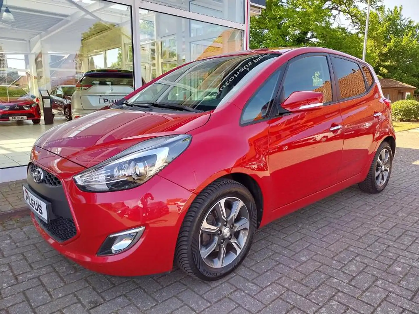 Hyundai iX20 1.6 Automatik Premium GJR RFK Navi crvena - 2
