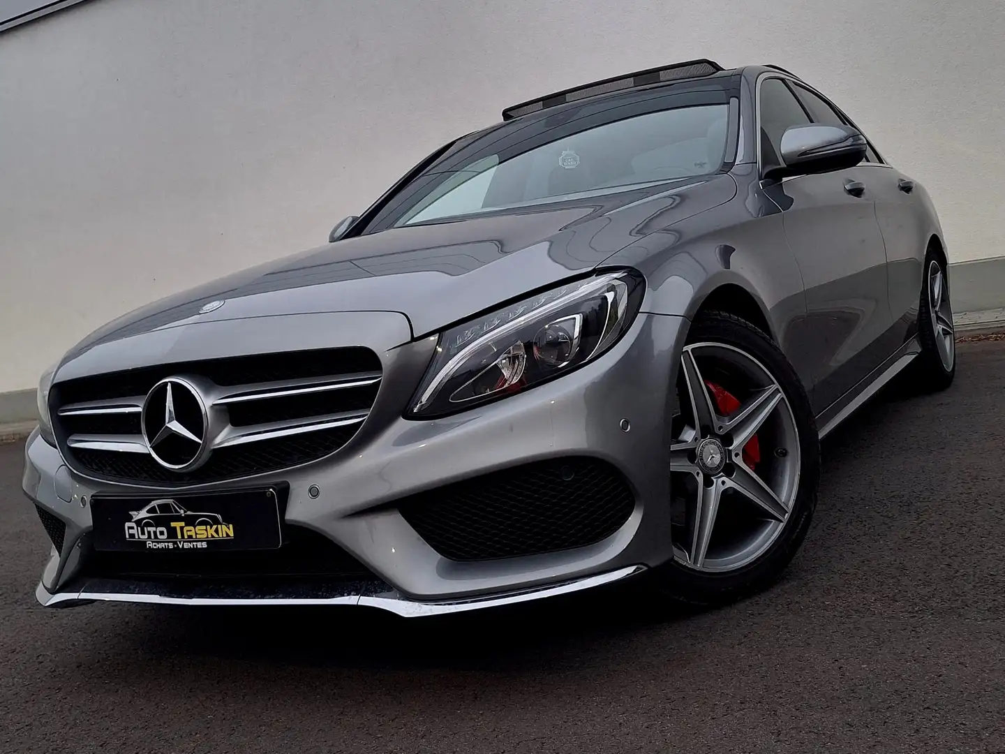 Mercedes-Benz C 160 C 160 // PACK AMG // TOIT PANO // ÉTAT NEUF // Grijs - 2