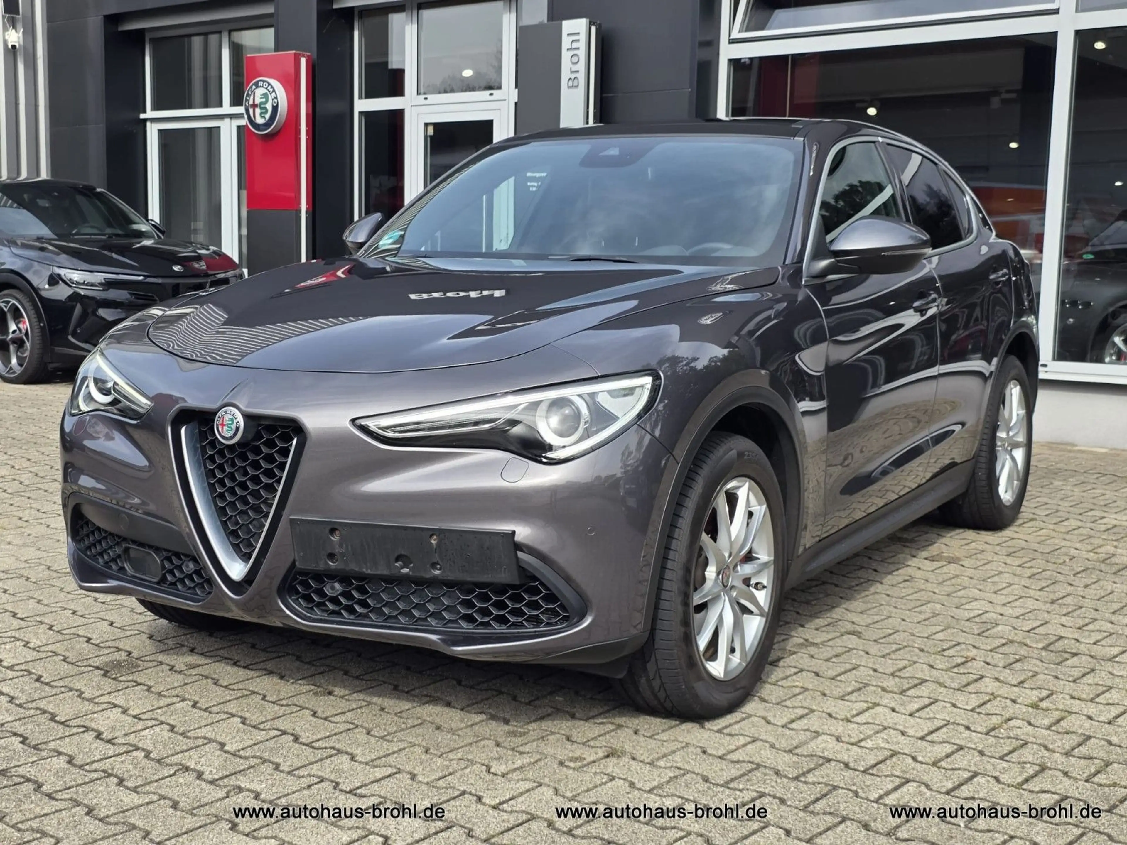 Alfa Romeo Stelvio Super Q4 280PS — photo 4