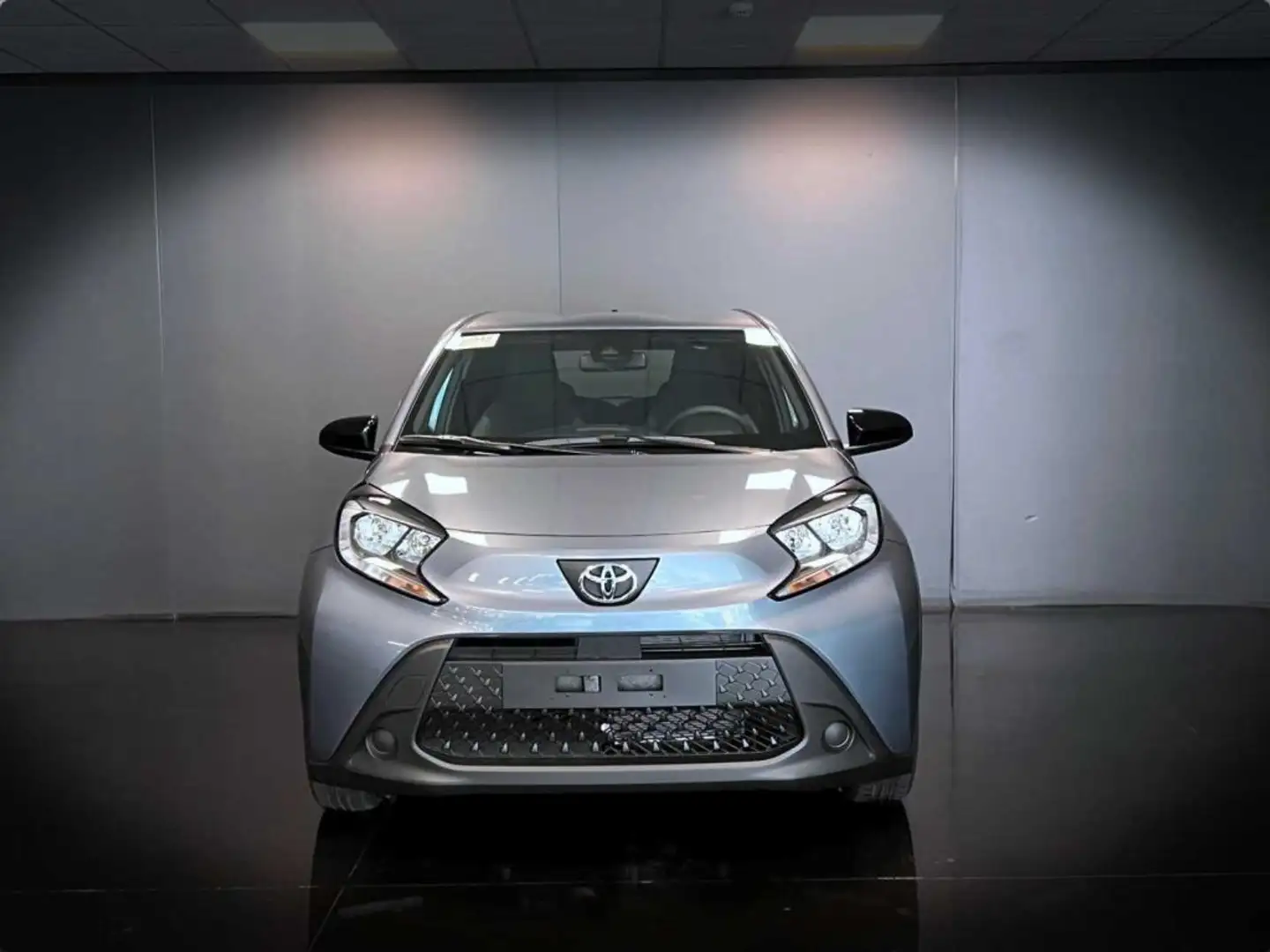 Toyota Aygo X 1.0 VVT-i 72 CV 5 porte Active #VARI COLORI Grau - 2