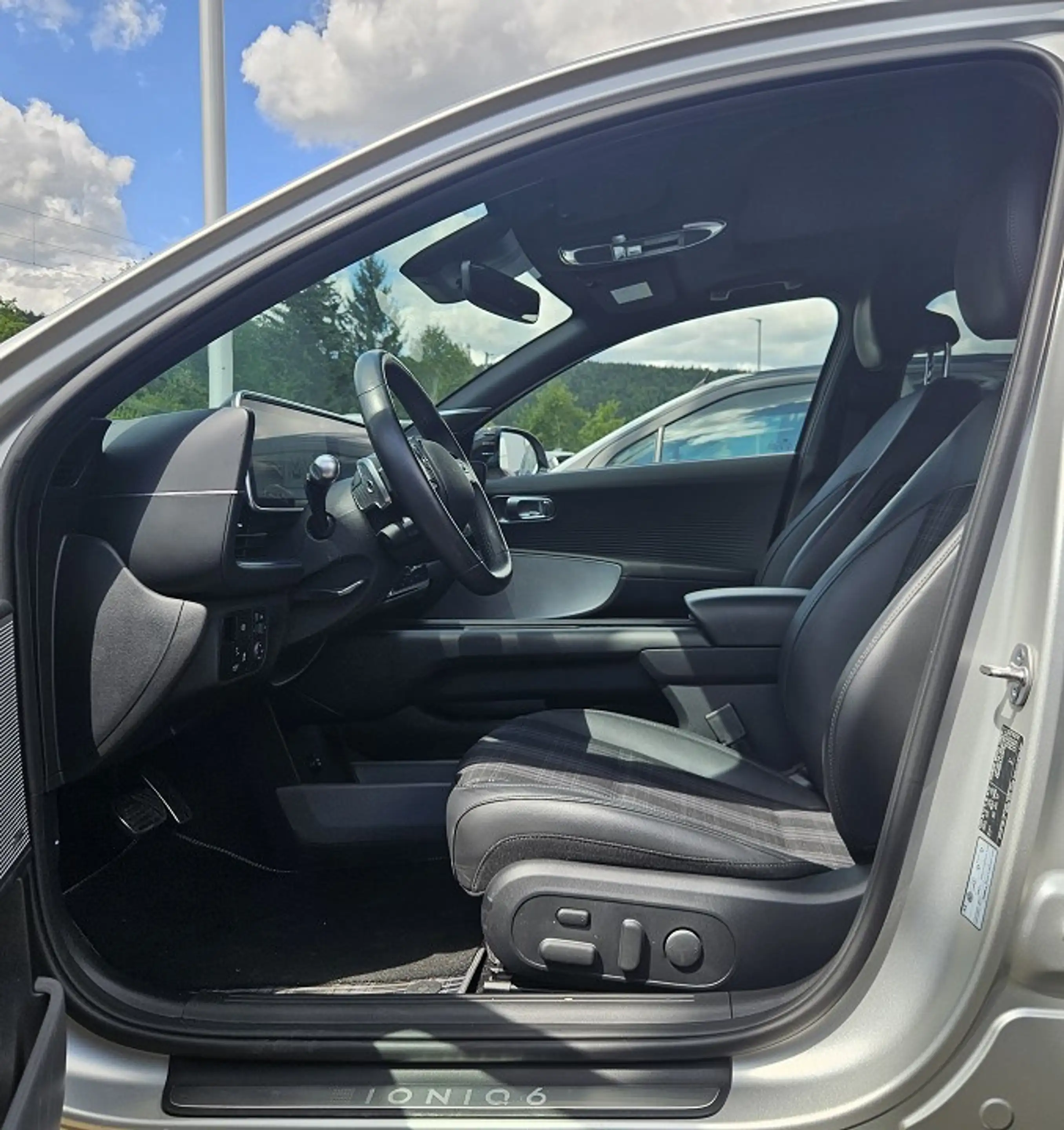 Hyundai IONIQ 6 77,4 kWh Allrad 4WD First Edition*3,24% — photo 8