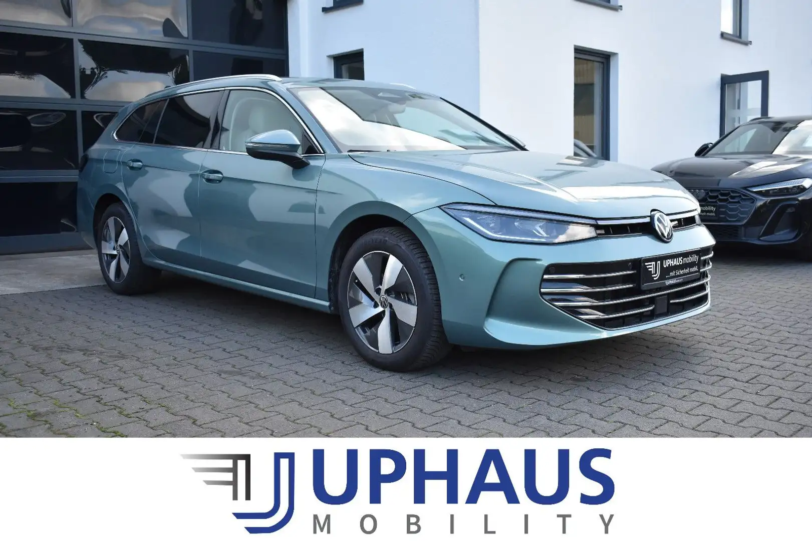 Volkswagen Passat Variant 2.0 TDI DSG Elegance*neues Mod. Grün - 1