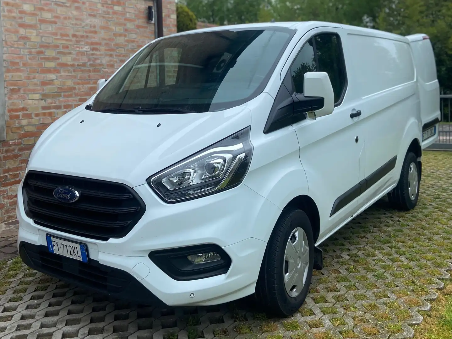 Ford Transit Custom 2.0 Tdi Cv 131 Euro 6b Bianco - 2