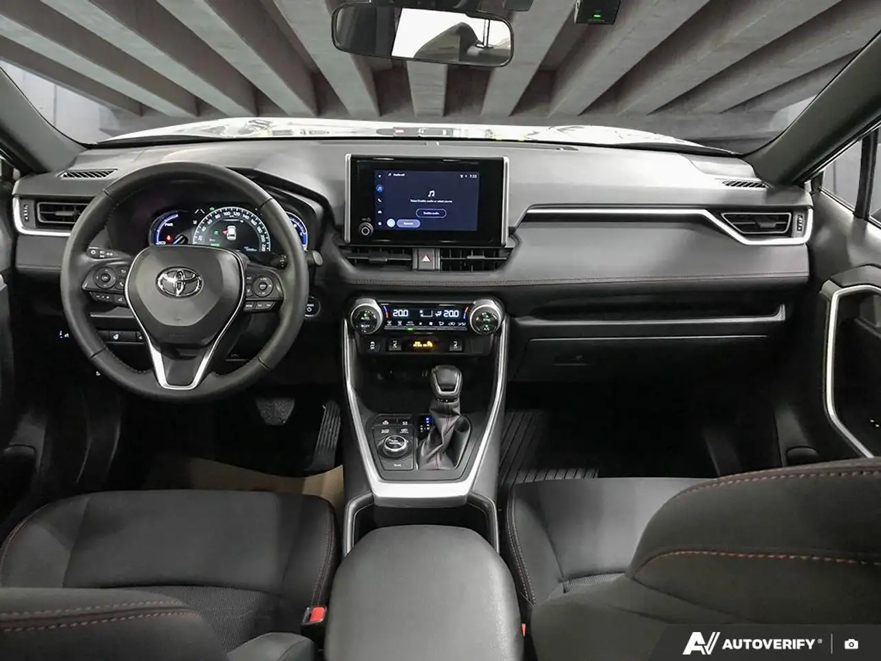 Toyota RAV 4 снимка Toyota RAV 4