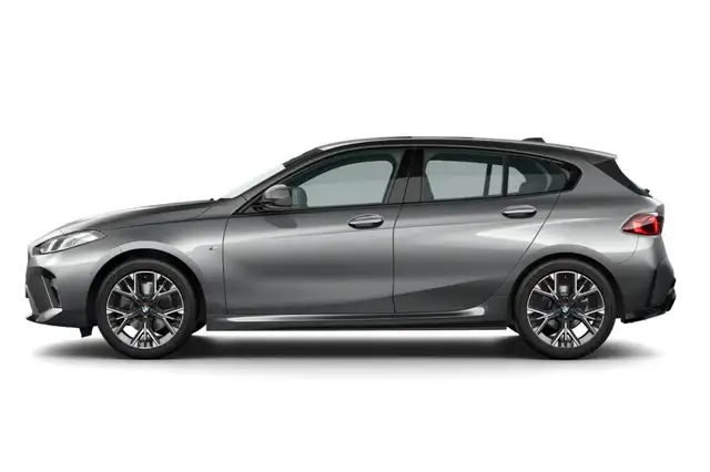BMW 1 Series view 2