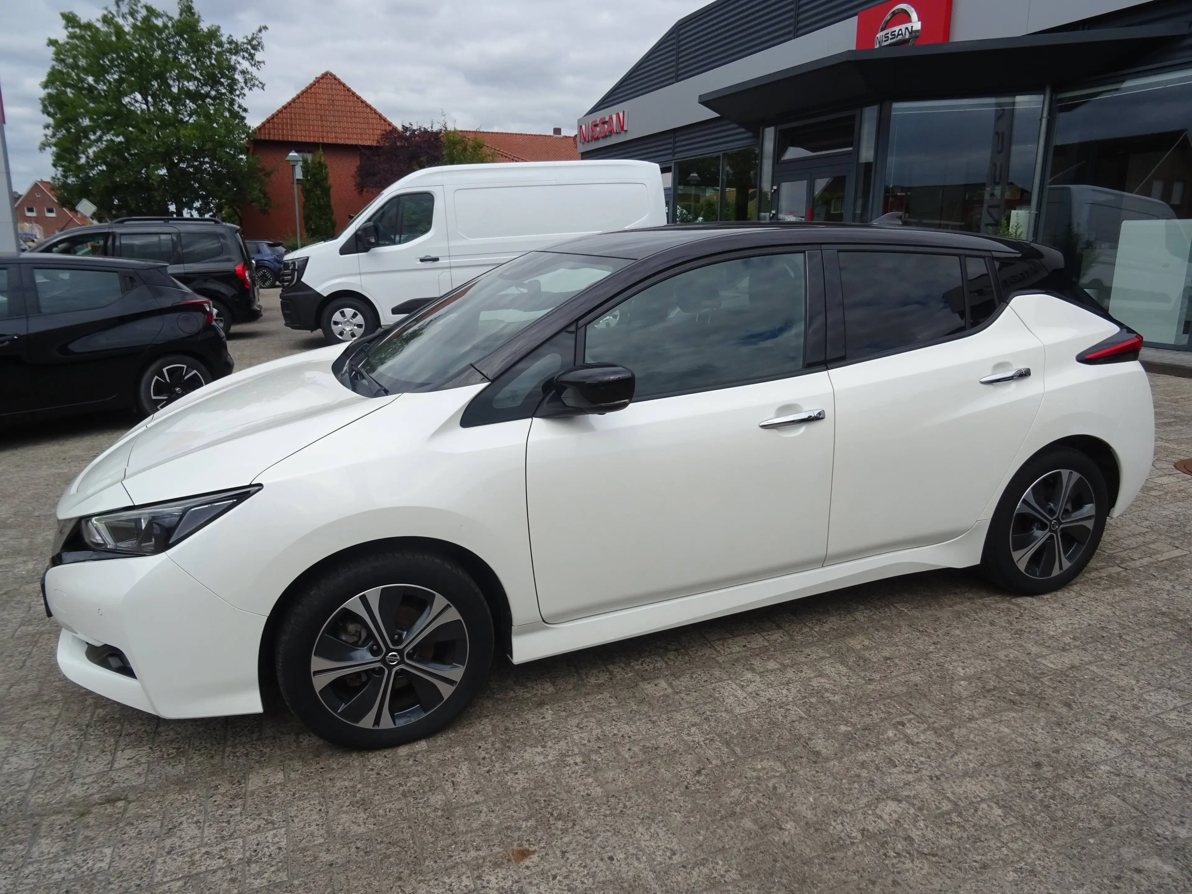 Nissan Leaf e+  N-Connecta — photo 6