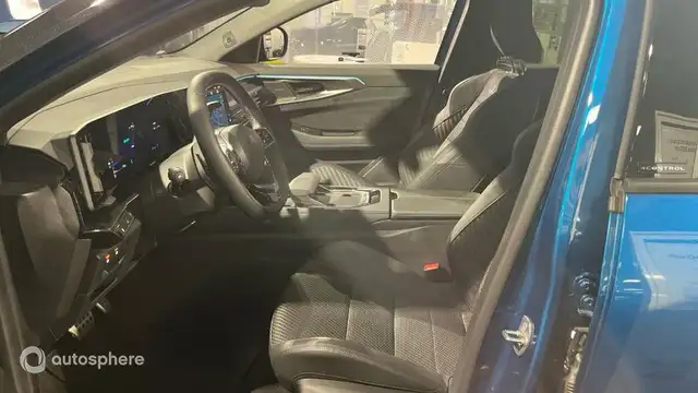 Renault Austral view 12