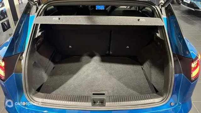 Renault Austral view 14