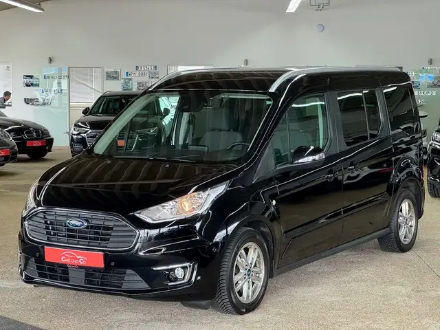 Ford Grand Tourneo Connect 7Sitz *AHK*SHZ*PAN*NAV*ACC