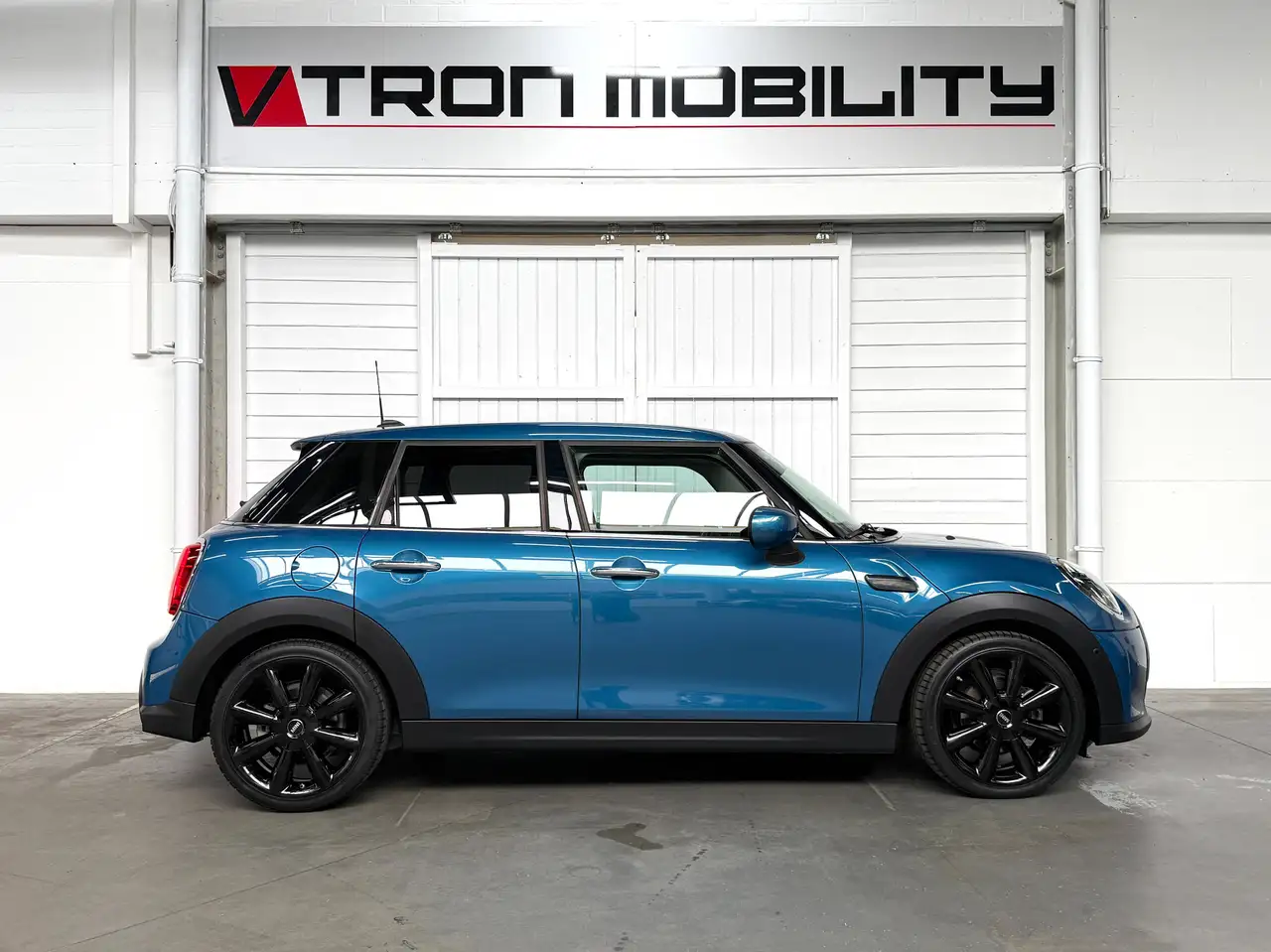 MINI One 1.5A One LEDER*NAVI*DAB*CARPLAY*LED*PDC*CC*ALU MINI 18", миниатюра 3