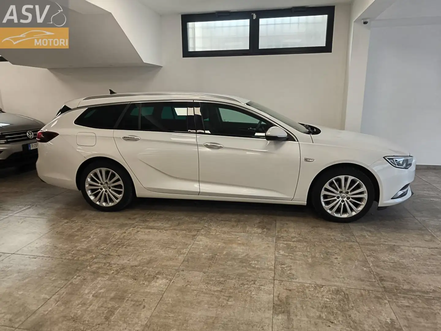 Opel Insignia Sports Tourer 2.0 cdti Innovation s Blanc - 2