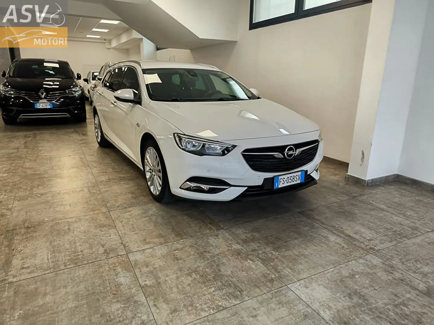 Opel Insignia Sports Tourer 2.0 cdti Innovation s Blanc - 1