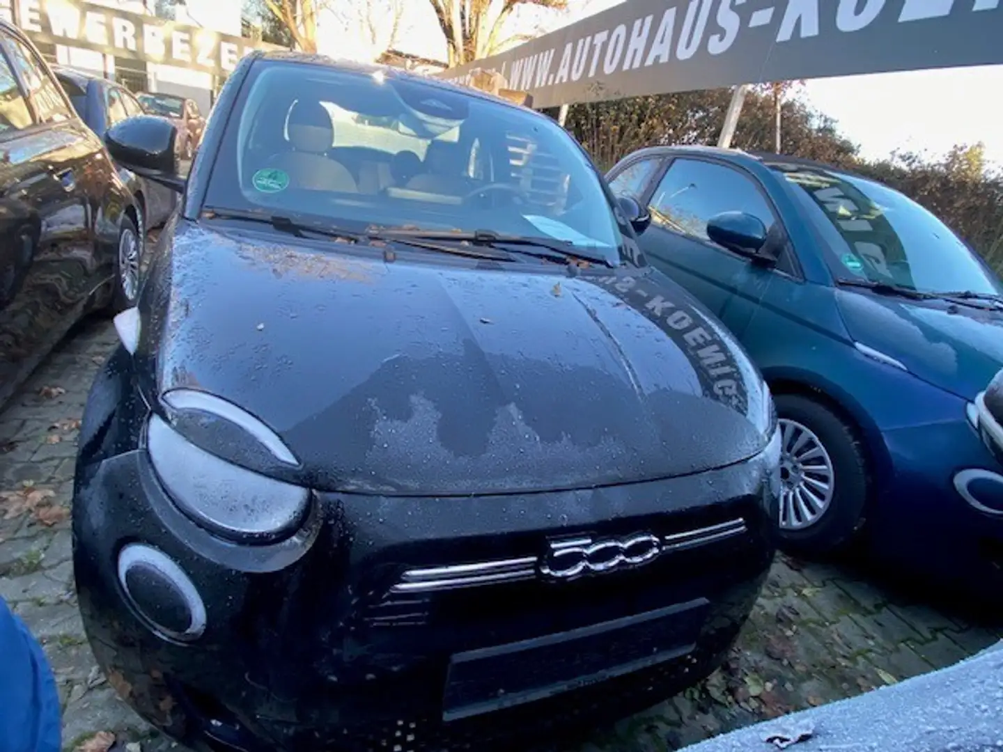 Fiat 500e 3+1 42 kWh Schwarz - 1