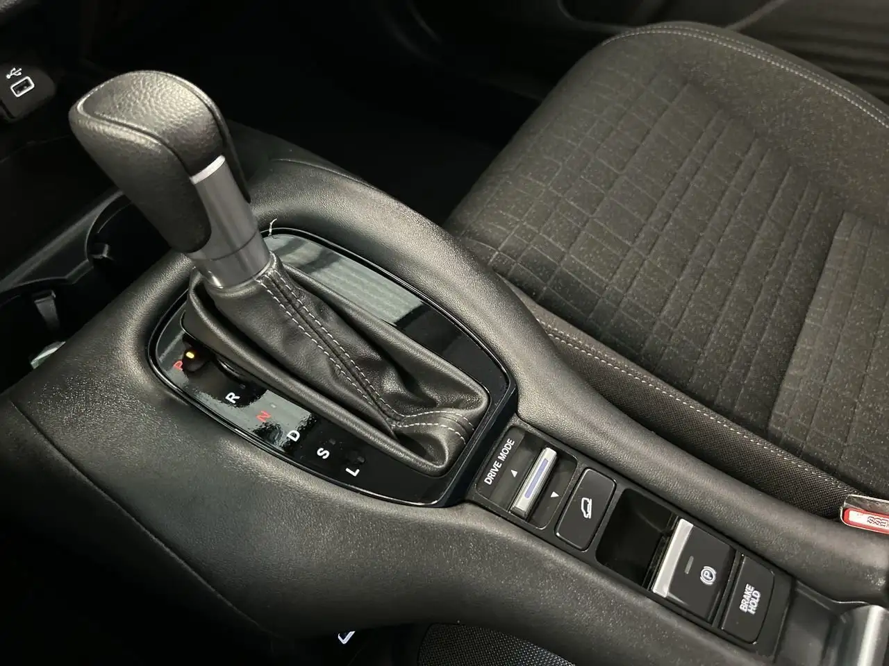 Honda HR-V photo Honda HR-V