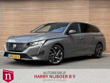SW 1.6 Plug-in Hybrid 180 Allure Avantage Camera 3