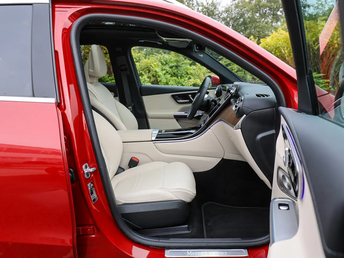 Mercedes-Benz GLC 400 e 4M Avantgarde/360/Pano/Burm/AHK/Distr Rot - 2