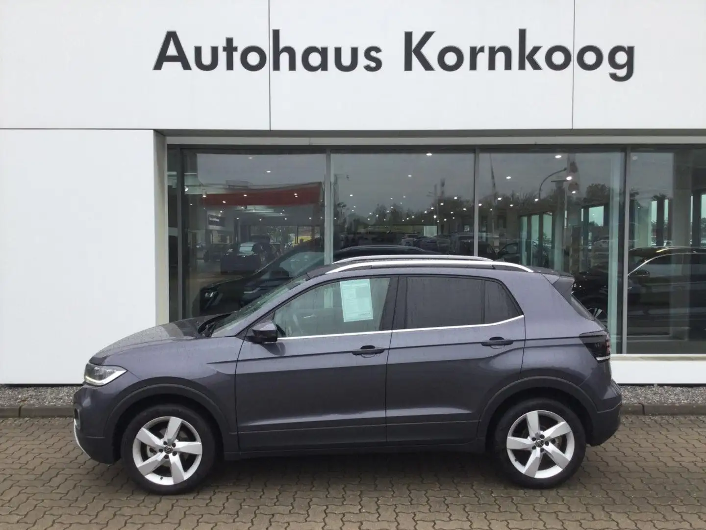 Volkswagen T-Cross 1.5 TSI DSG Style KAM ACC Bluetooth LED Grau - 1