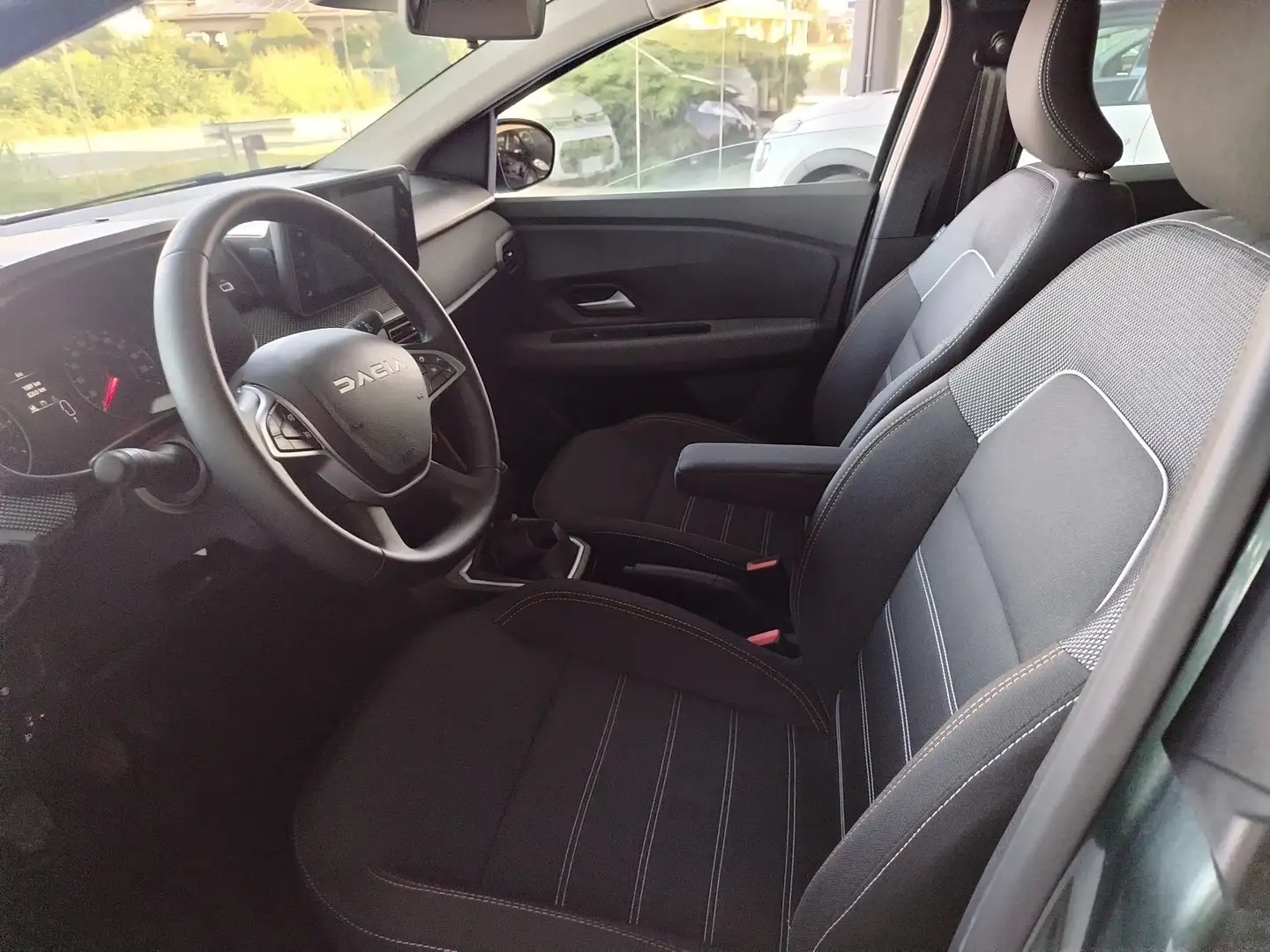 Dacia Sandero Sandero Stepway 1.0 tce Expression Eco-g 100cv Grün - 2